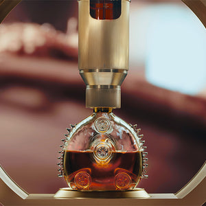 A refilling ritual for LOUIS XIII Cognac